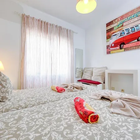 Casa Albi-shared Pool Holiday home *