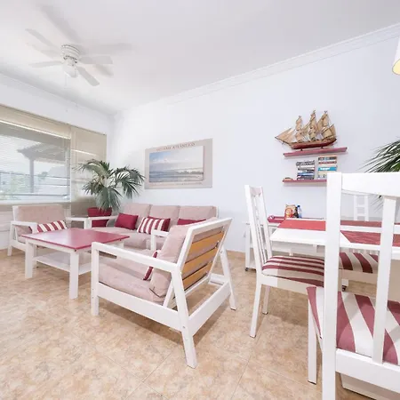 Casa Albi - Shared Pool With Bbq By Lanzarote