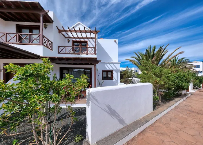 Casa Albi - Shared Pool With Bbq By Lanzarote Playa Blanca (Lanzarote)